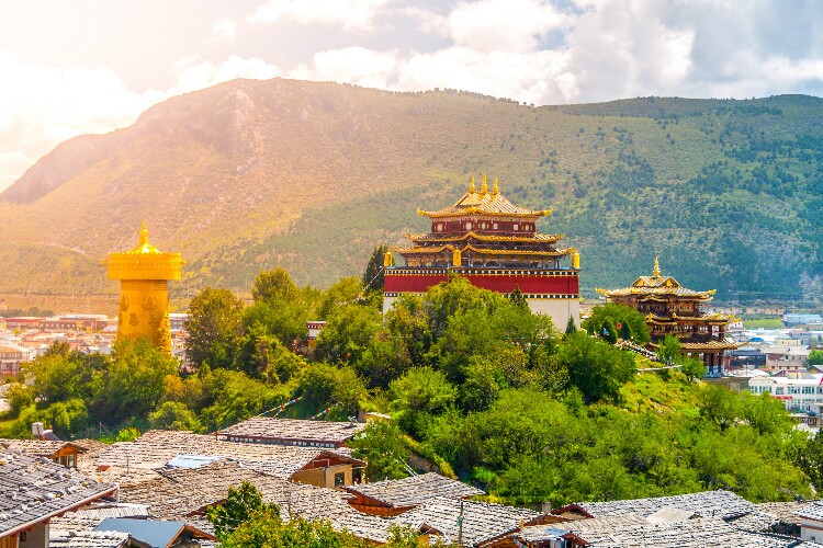 Shangri-La Travel Guide 2025: Itinerary, Best Times, Attractions